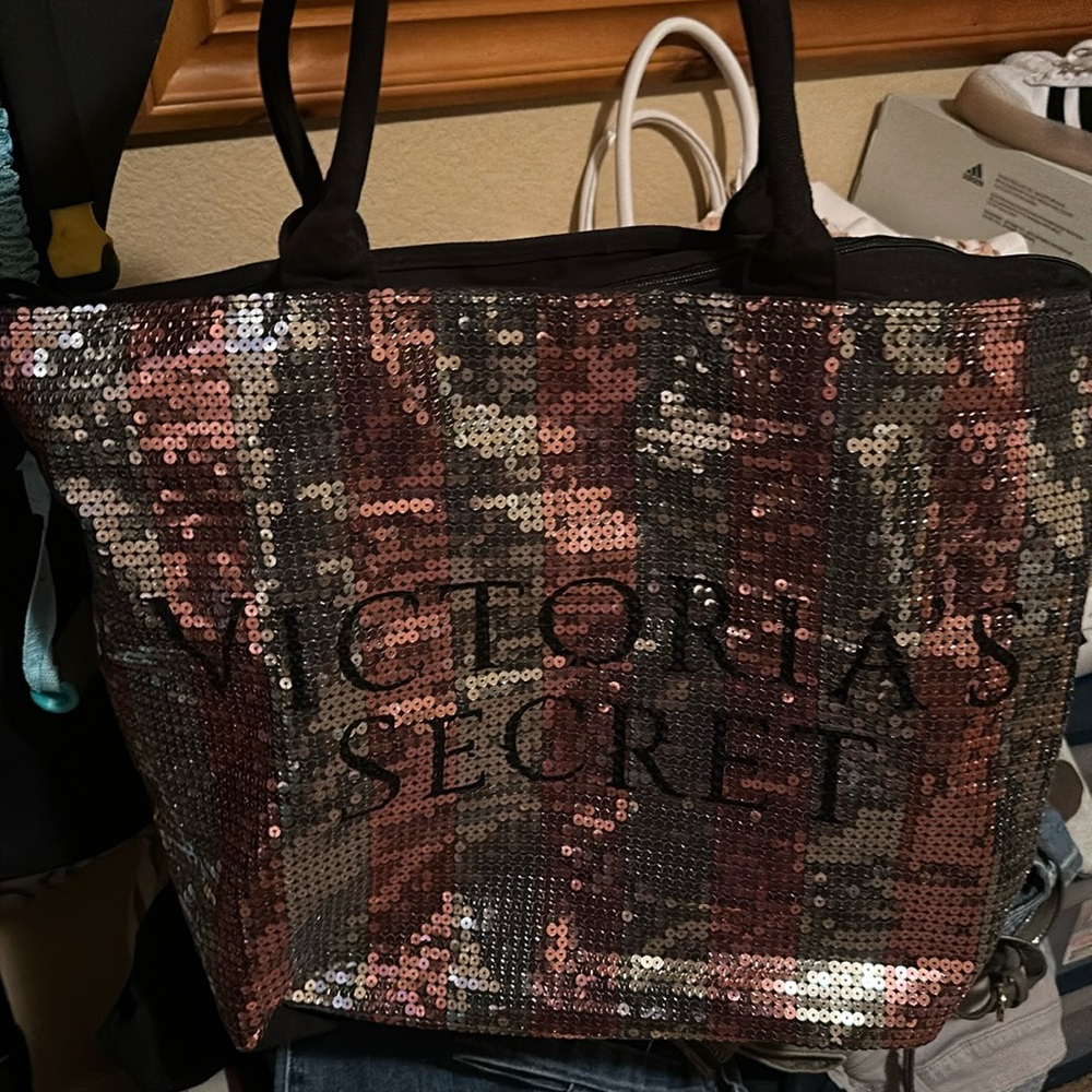 Large Victoria secret tote